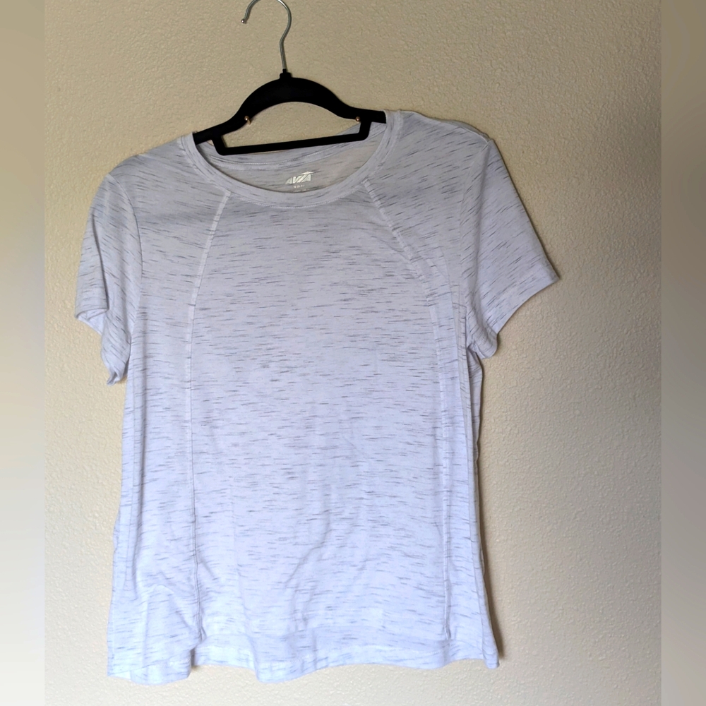 Avia Cream Color Workout Top Size M